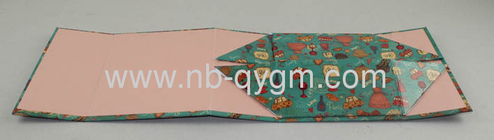 Folding Cardboard Gift Boxes