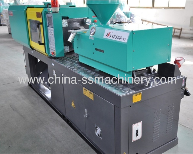 Color plate making injection molding machine