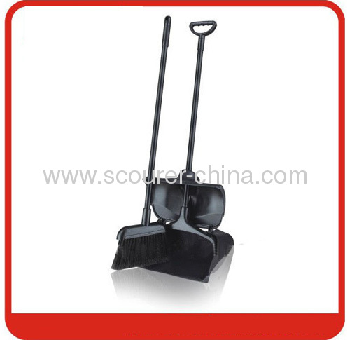 Lobby black dustpan & broom with PP Broom Head Material
