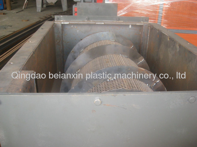 One-step heating insulation pipe equipment