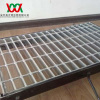 Heavy duty steel grating