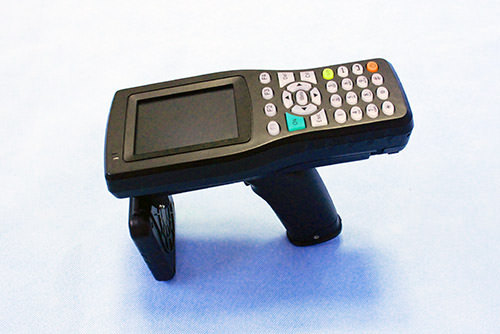handheld UHF RFID reader