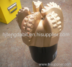 PDC bit for oilfield drilling with 5 blade count