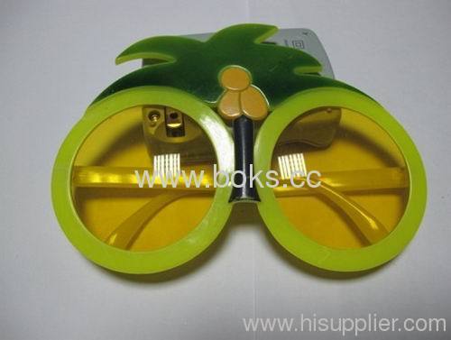 yellow durable plastic party glasses