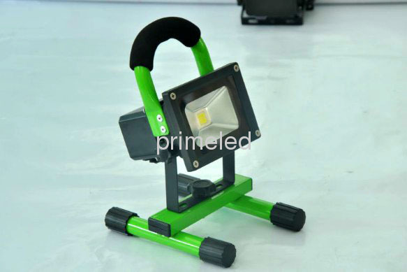 Green 10W 2200/4400mAh Rechargeable LED Flood Light 