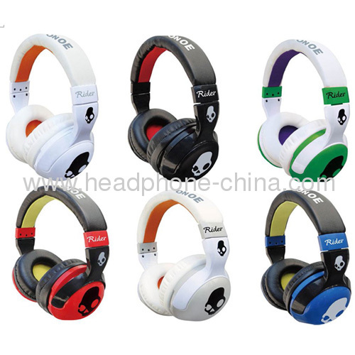 2013 New Design Wired Mixed Colors Strong Bass Over Ear Headphone STN-119