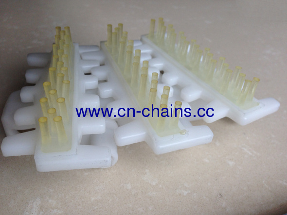 Flexible Cleated Chains RW-7100G