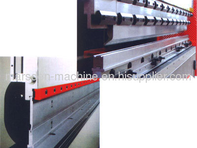 China Hydraulic Bender Machine