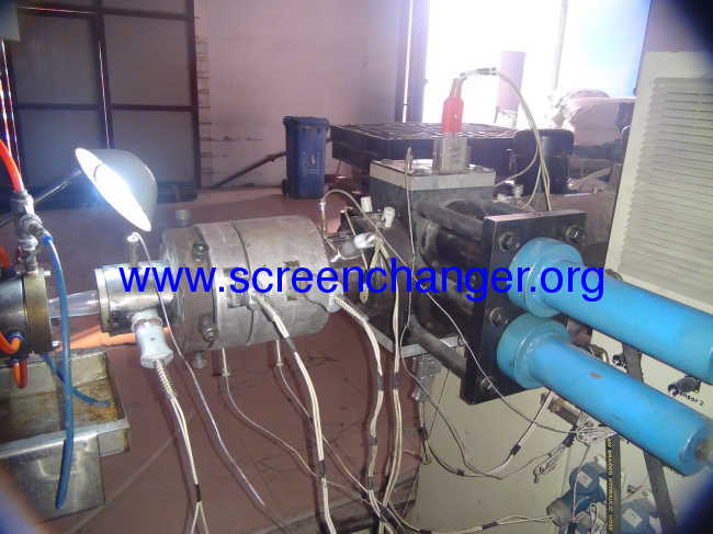 hydraulic double piston screen changer for PETstrap extrusion plant