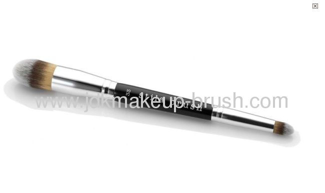 Cone shape duo ended foundation and concealer brush
