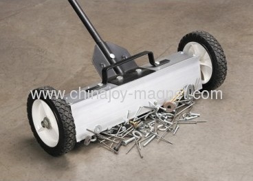 Smart Design Magnetic Sweepers