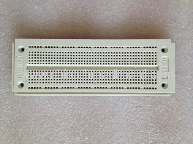 SYB-94 - - 550 points solderless Breadboard