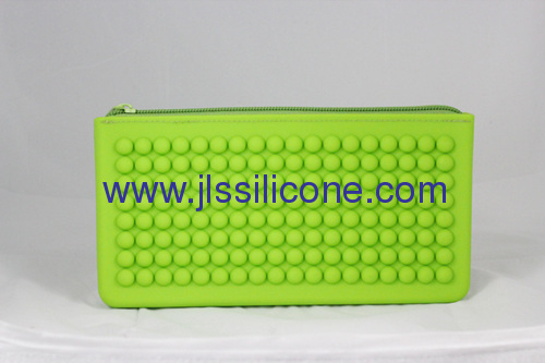 Concave convex point designed silicone handy bag