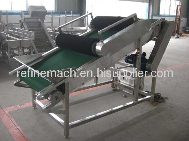 Brush type peach flap overturning machine