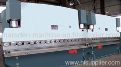 Hydraulic tandem press brake