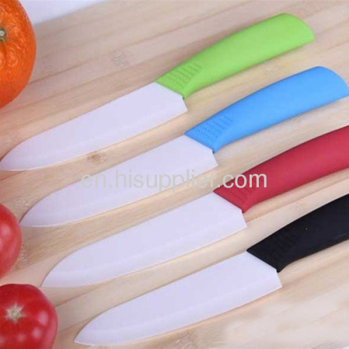 Ceramic kitchen knife with pattern blade