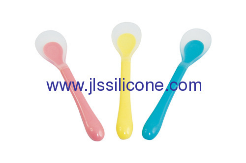 soft baby untensil silicone baby feeding spoon