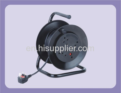 20m Portable UK extension cable reel with 3 outlet sockets 13A
