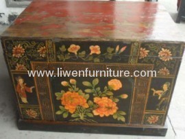 Chinese trunk antique furniture