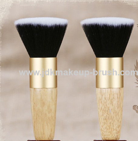 Flat Top Foundation Brush with Natural Wooden Handle