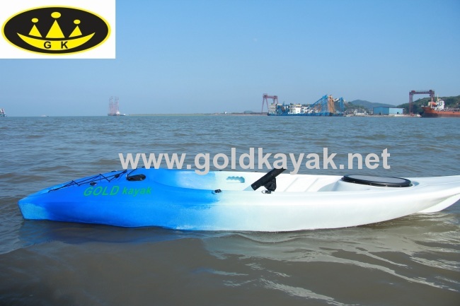 single sit on top kayak with wheel at the back