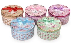 paper candy packing box with printed flowers-shape pattern