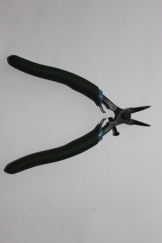 slim-line round nose plier, jewelry plier for beads or crimp