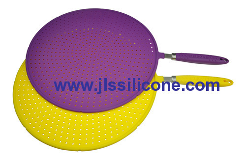 Useful silicone kitchen strainer with steel handle