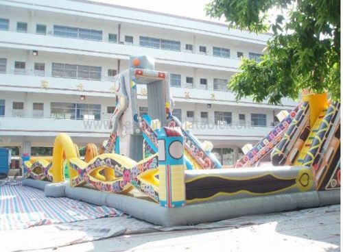 Giant Inflatable Robot Amusement Park