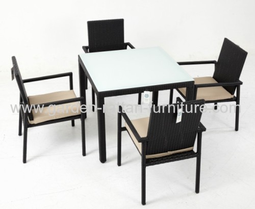 Outdoor rattan garden dining room set 4 chair 1 table 