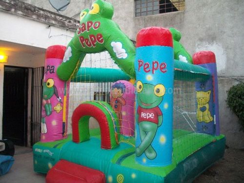 Sapo Pepe Attracting Inflatable Castle