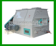 hot selling poultry feed mixer popular used in pellet making line