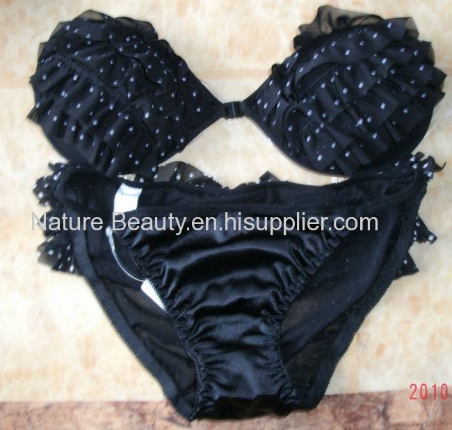 Black with white dotsSelf-Adhesive Push Up Silicone bra