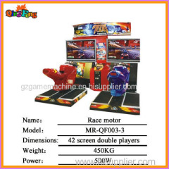 Simulator amsuement coin operated video racing game machine