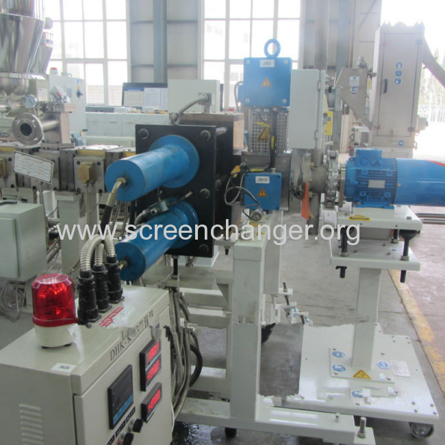 Plastic extruder gear melt pump