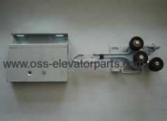 Complete door lock for landing doors left