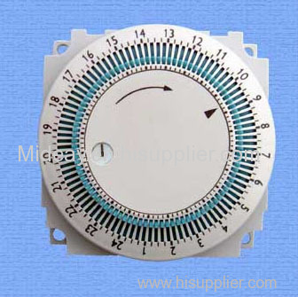 Daily mechanical programmable timer