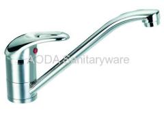 Single handle kitchen faucet mixer tap