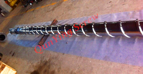 huge injection screw and cylinder(diameter 215mm)