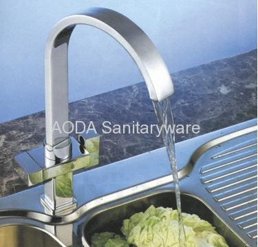 Double handle kitchen faucet mixer
