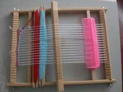 The Mini Wooden Loom