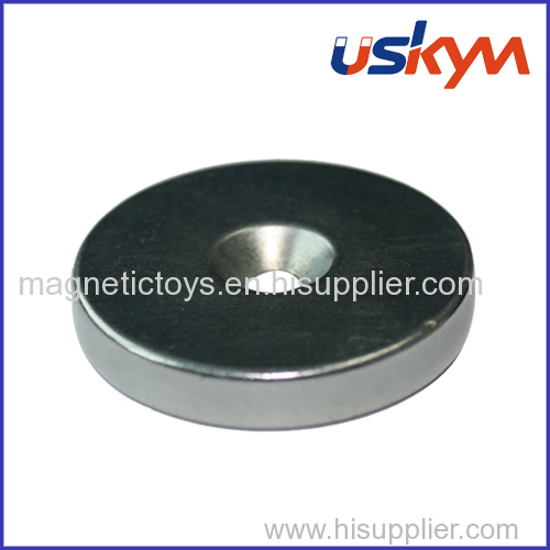 Circular NdFeB magnet with countersunk hole