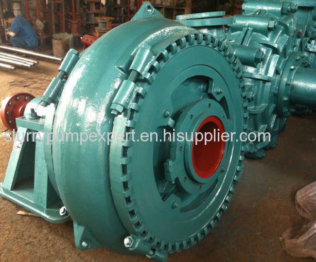 Anti abrasive graveland sand pump