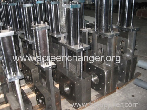 Plastic extruder filter-hydraulic screen changer