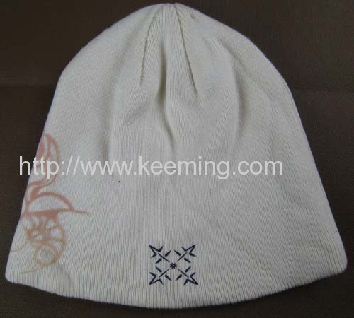 100% acrylic 6 darts knitted beanie with embroidery and printing