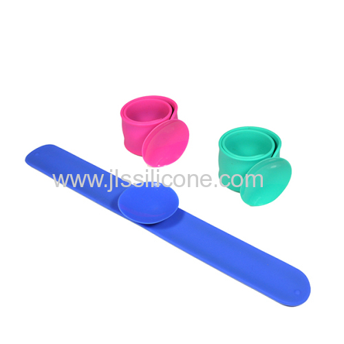 new arrival silicone paipai bracelet for phone stand