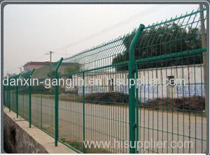 Separation net (fence) for highway