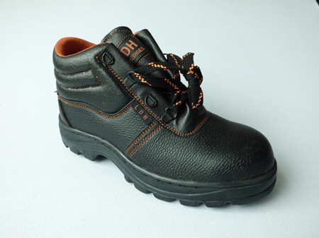 Pure leather safety shoes,approved the ISO9001 and CE