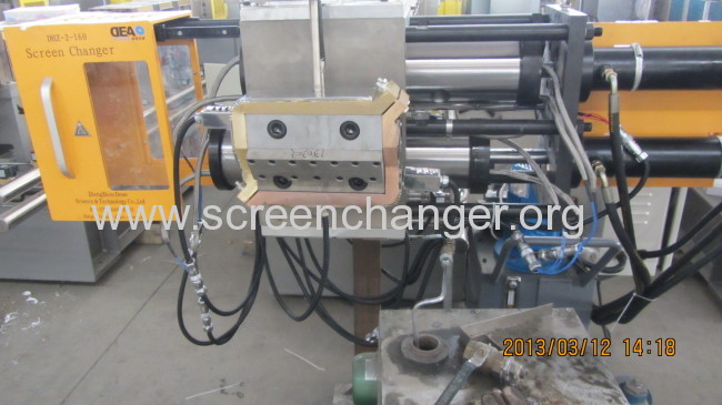 Doule piston screen changer for plastic recycling pelletizer