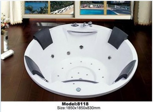 Four Pillow Massage Bathtub